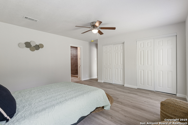 Listing photo id 13 for 3115 Bluefield