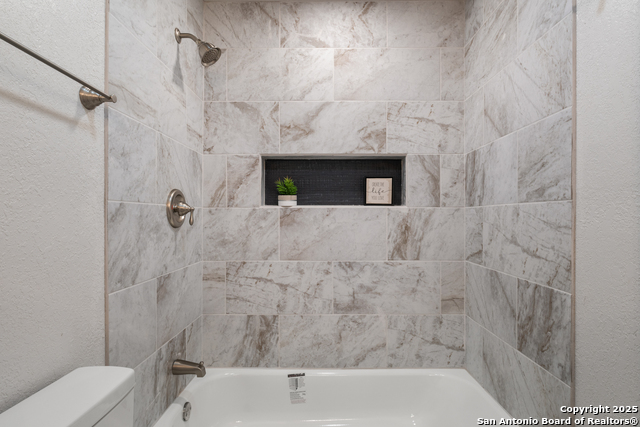 Listing photo id 22 for 3115 Bluefield