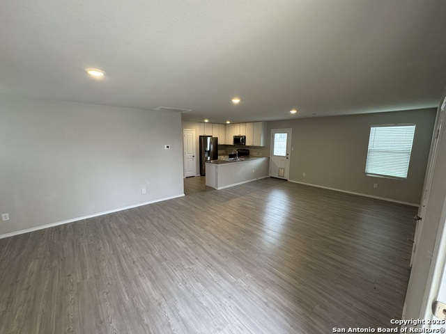 Image 2 of 18 For 6407 Ignacio