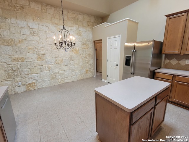 Image 11 of 35 For 2524 Melville