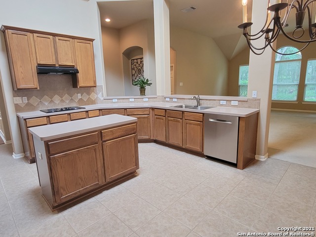 Image 12 of 35 For 2524 Melville