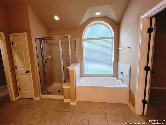 Image 23 of 35 For 2524 Melville