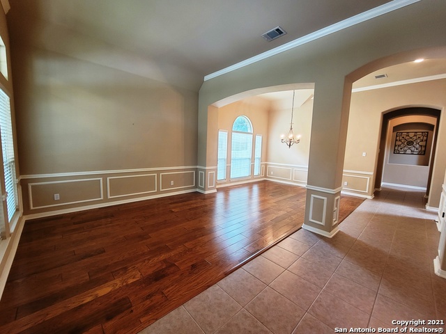 Image 5 of 35 For 2524 Melville