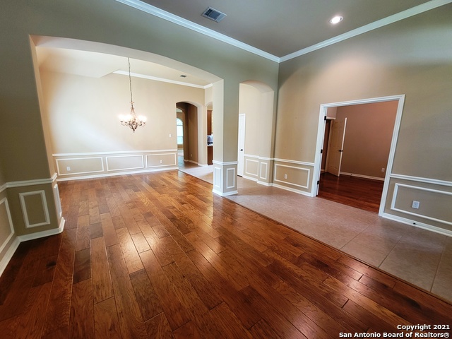 Image 7 of 35 For 2524 Melville