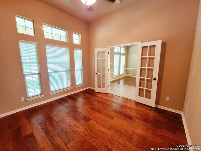 Image 8 of 35 For 2524 Melville