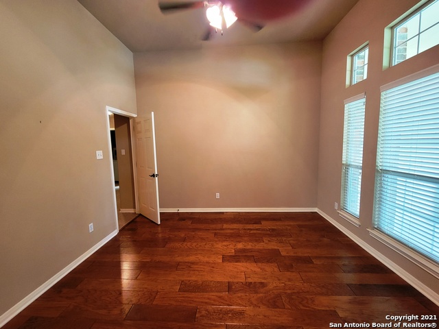 Image 9 of 35 For 2524 Melville