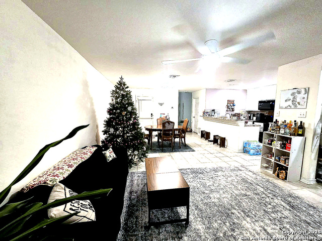 Image 5 of 11 For 2419 Lazo  