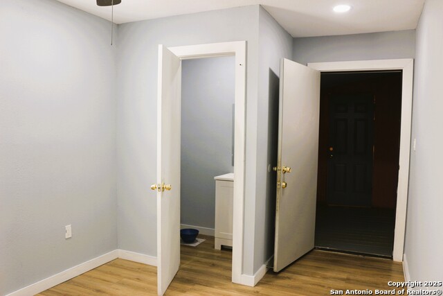 Image 10 of 13 For 718 Poinsettia