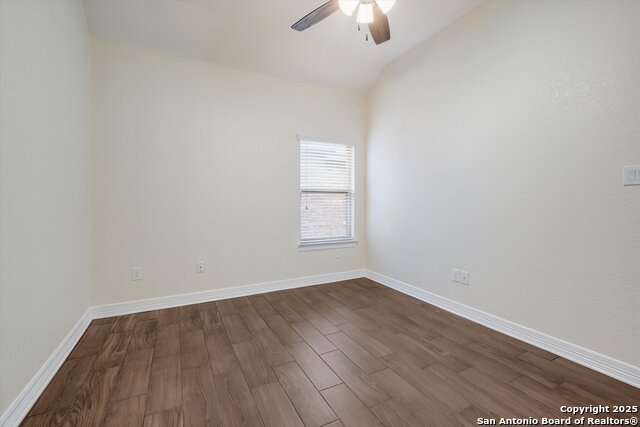 Listing photo id 19 for 11322 Begonia Rock