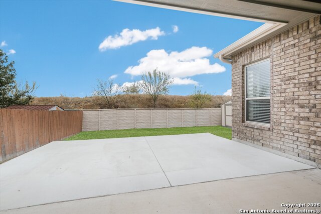 Listing photo id 20 for 11322 Begonia Rock