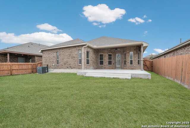 Listing photo id 21 for 11322 Begonia Rock