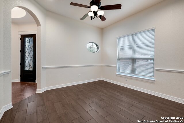 Listing photo id 2 for 11322 Begonia Rock