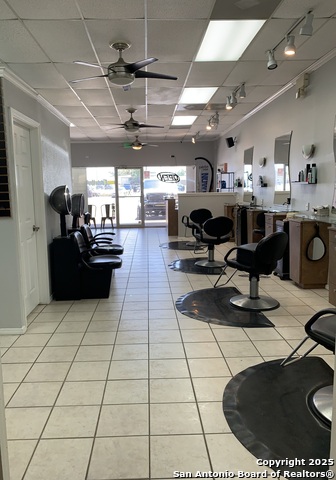 Listing photo id 1 for 603 Isom  109