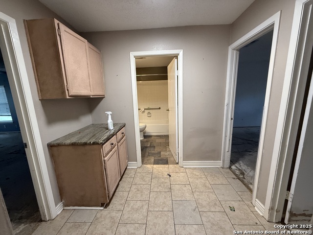 Image 11 of 17 For 12319 Autumn Vista