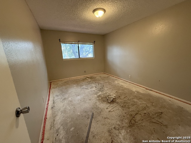 Image 12 of 17 For 12319 Autumn Vista