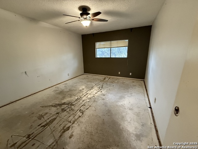 Image 14 of 17 For 12319 Autumn Vista