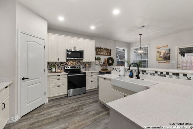 Image 12 of 36 For 162 Blue Sage