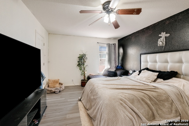 Listing photo id 20 for 6927 Macaway