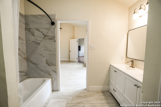 Listing photo id 12 for 8533 Wood Arbor