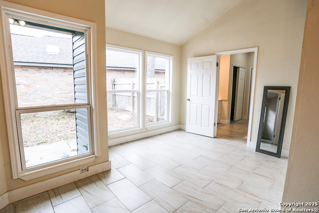 Listing photo id 1 for 8533 Wood Arbor