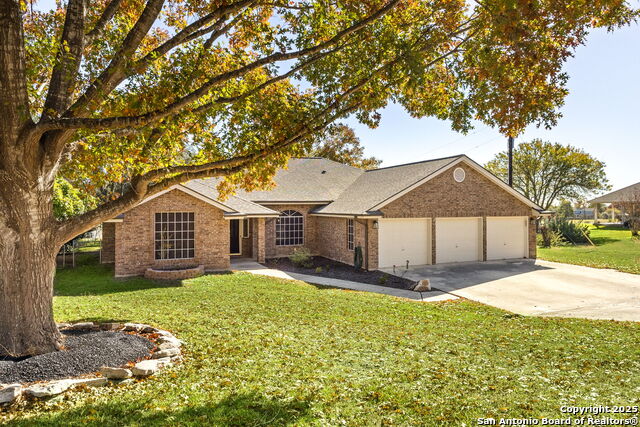 Details for 313 Ridge Crest, Seguin, TX 78155