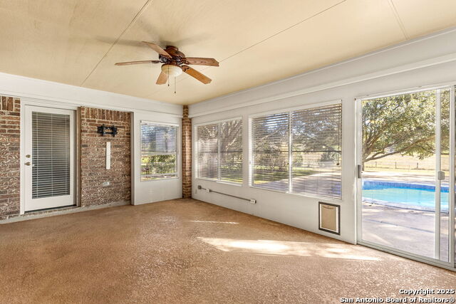 Listing photo id 24 for 313 Ridge Crest