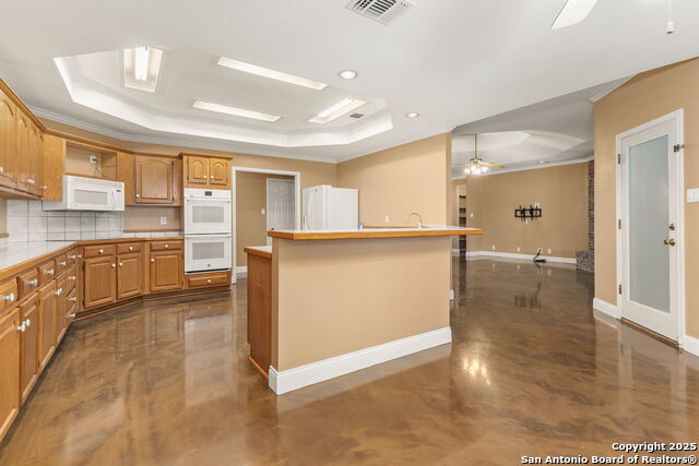 Listing photo id 7 for 313 Ridge Crest