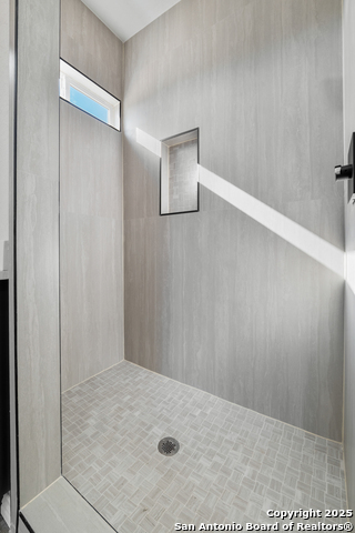 Image 19 of 38 For 732 County Road 6846