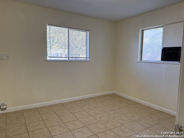 Image 10 of 14 For 410 Dorie St.