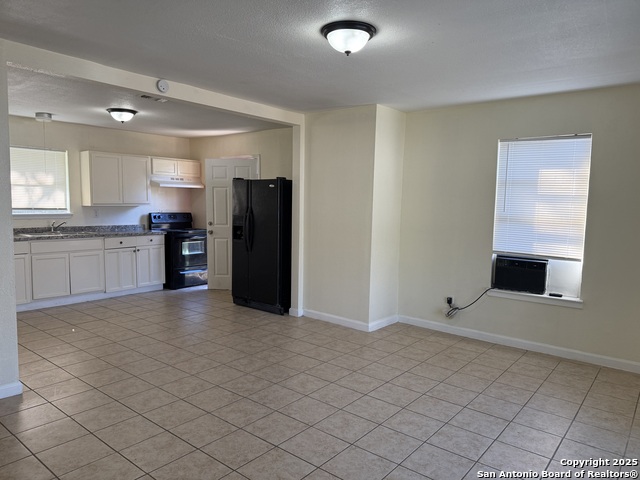 Image 4 of 14 For 410 Dorie St.