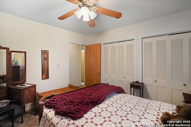 Listing photo id 16 for 1000 Austin St.