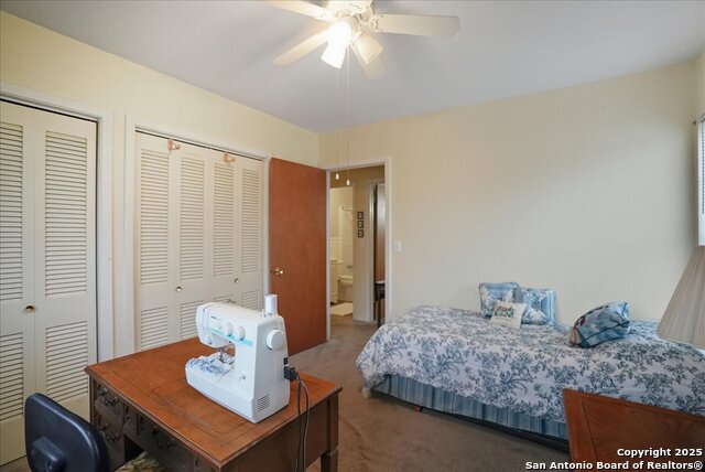 Listing photo id 18 for 1000 Austin St.