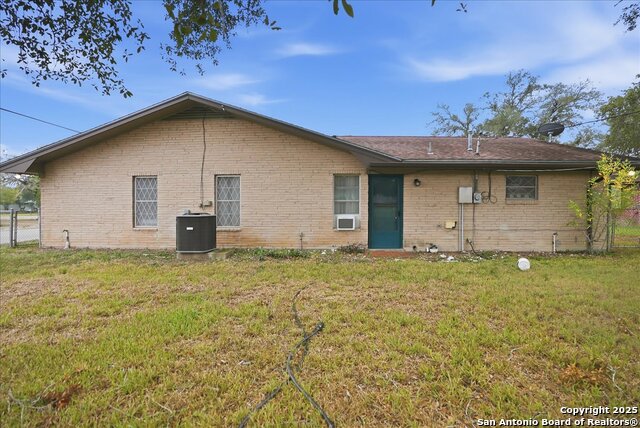 Listing photo id 26 for 1000 Austin St.