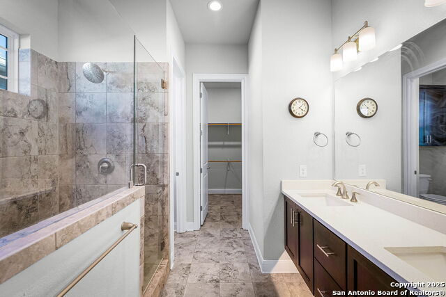 Listing photo id 11 for 623 Guenther N