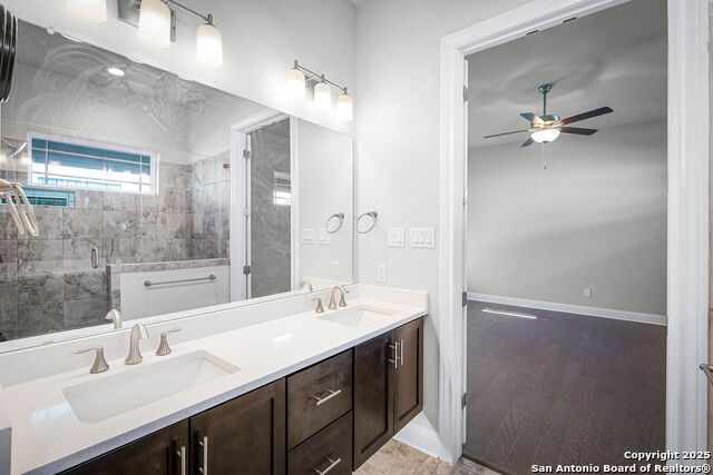 Listing photo id 19 for 623 Guenther N