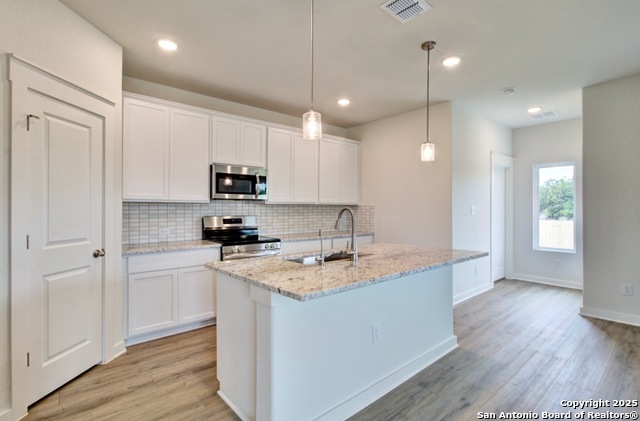 Listing photo id 2 for 960 Tornado Ridge