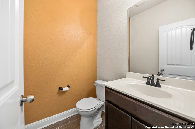 Listing photo id 16 for 5903 Carriage