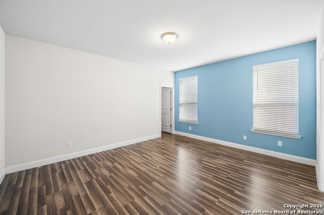 Listing photo id 22 for 5903 Carriage