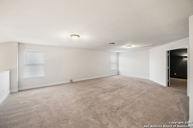 Listing photo id 31 for 5903 Carriage