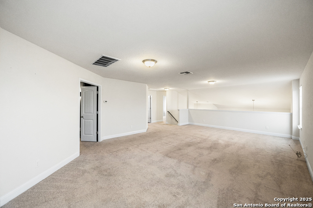 Listing photo id 33 for 5903 Carriage