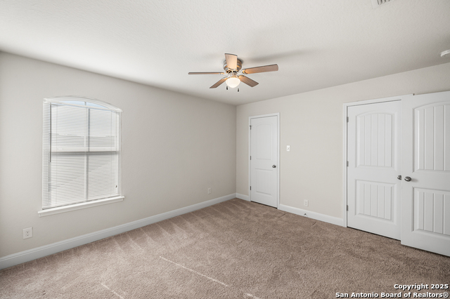 Listing photo id 47 for 5903 Carriage