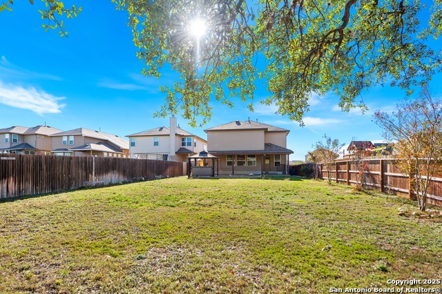 Listing photo id 55 for 5903 Carriage