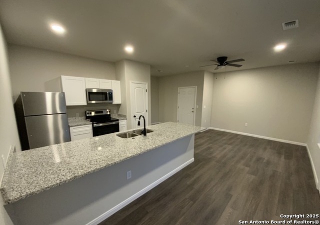 Image 4 of 6 For 7602 Windsor Oaks