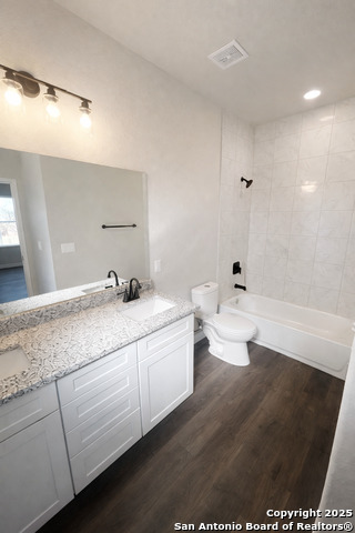 Image 6 of 6 For 7602 Windsor Oaks