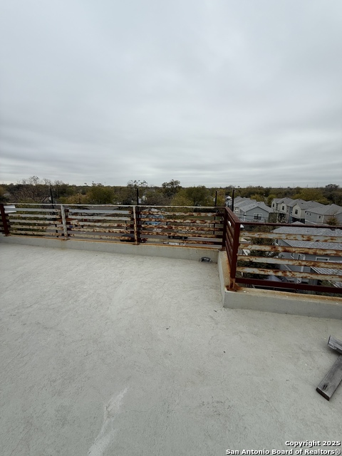 Image 15 of 16 For 219 Utah  