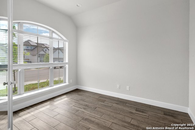 Image 24 of 27 For 14182 Blind Bandit