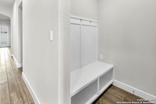 Image 6 of 27 For 14182 Blind Bandit