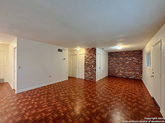 Image 14 of 35 For 117 Meadow Way