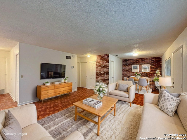 Image 2 of 35 For 117 Meadow Way