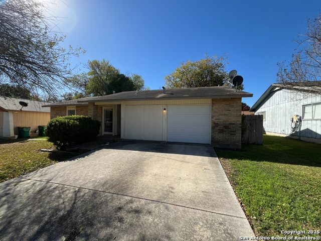 Image 32 of 35 For 117 Meadow Way